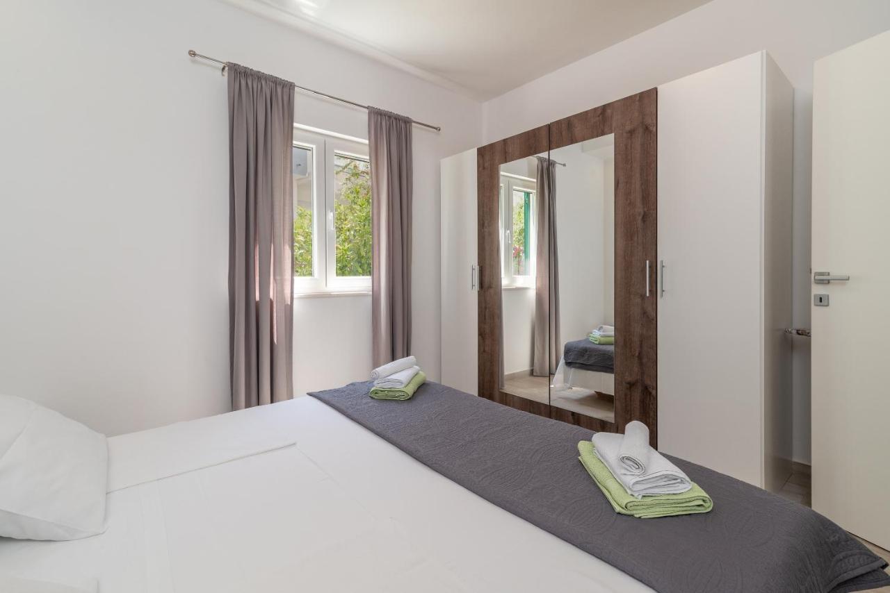 Apartment Ela Τρογκίρ Εξωτερικό φωτογραφία
