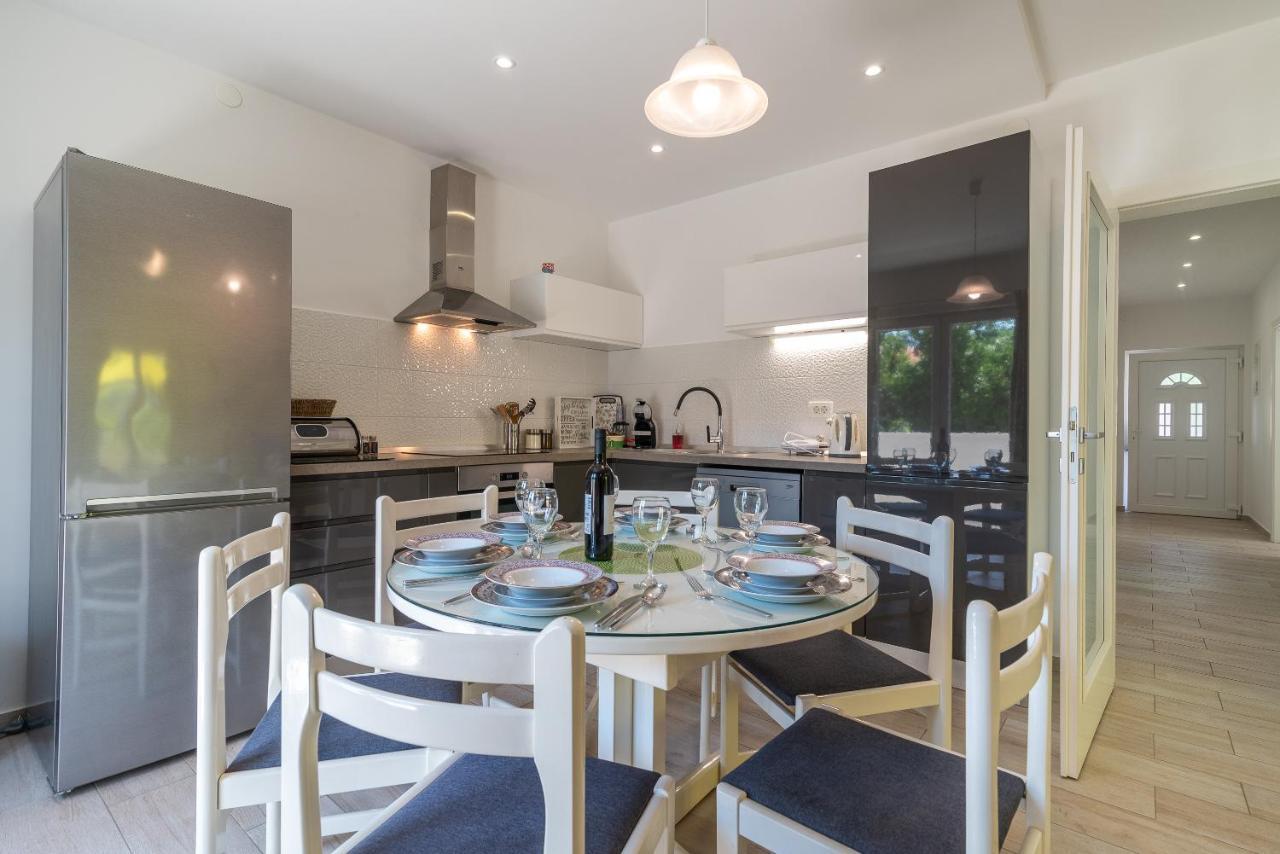 Apartment Ela Τρογκίρ Εξωτερικό φωτογραφία